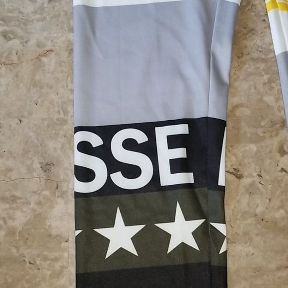 Two Piece Set - Picture 5 of 7